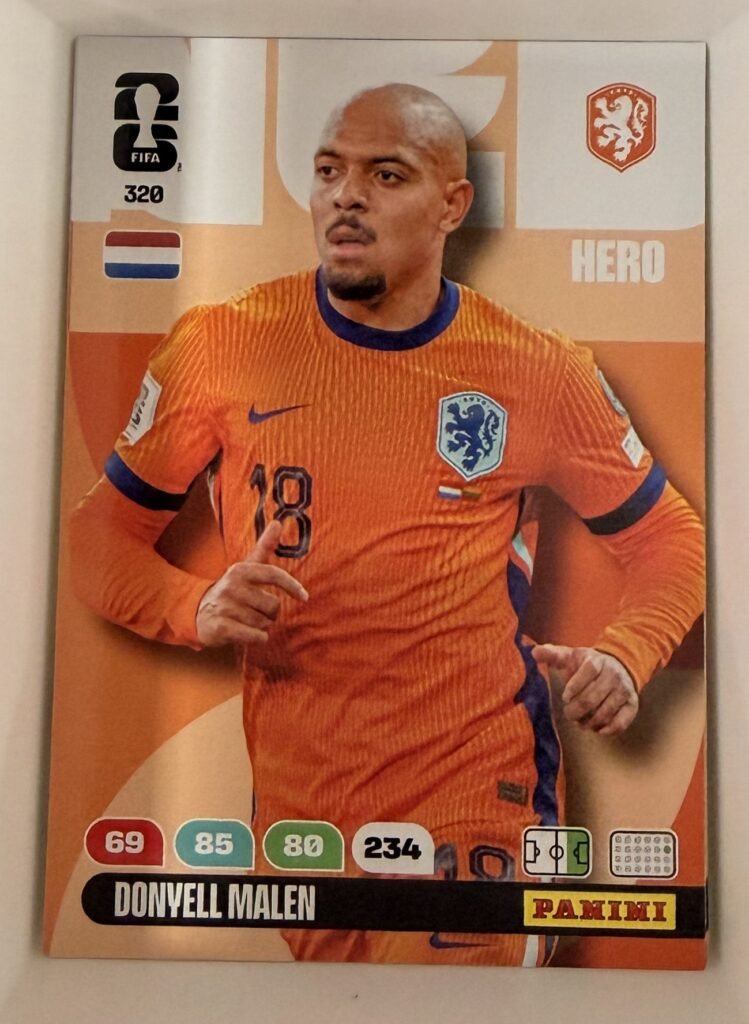 Donyell Malen HERO #320 – Panini Adrenalyn XL FIFA World Cup 2026